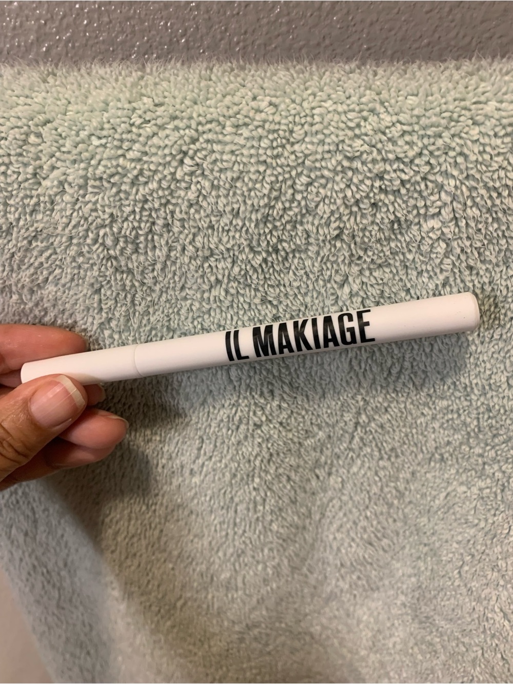 IL MAKIAGE Black Card Waterproof Liquid Eyeliner - Black - Picture 2 of 2